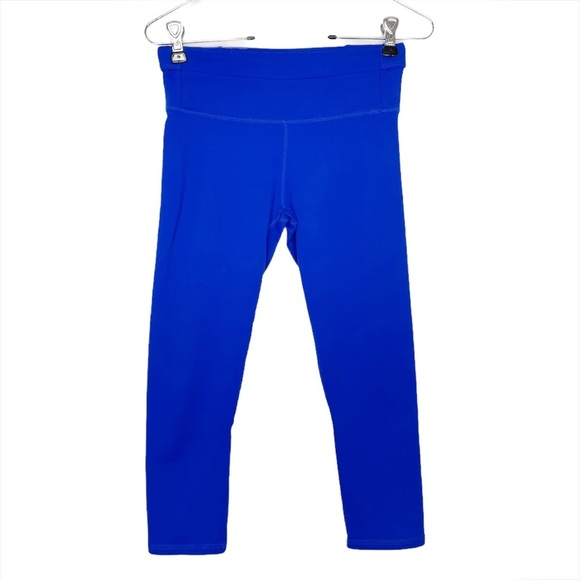 Fabletics Gia Powerlite Capri Leggings Marine Blue - Picture 2 of 7